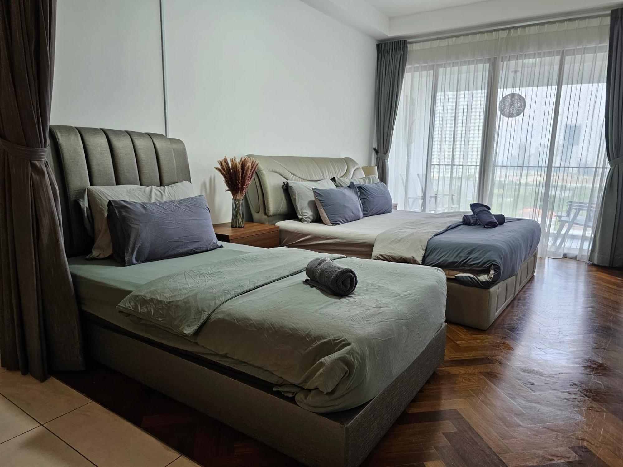 Deluxe Seaview Suite Twin Bed By The Only Bnb Tanjung Tokong Dış mekan fotoğraf